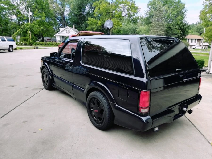 1992 GMC Syclone - Image 2 of 12