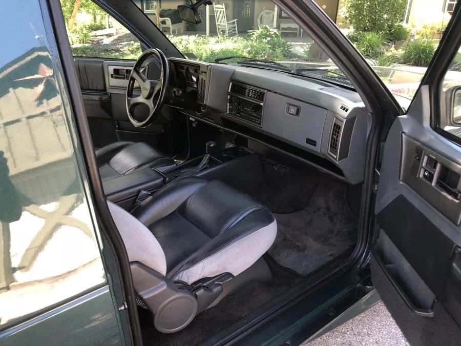 1992 GMC Syclone - Image 4 of 12