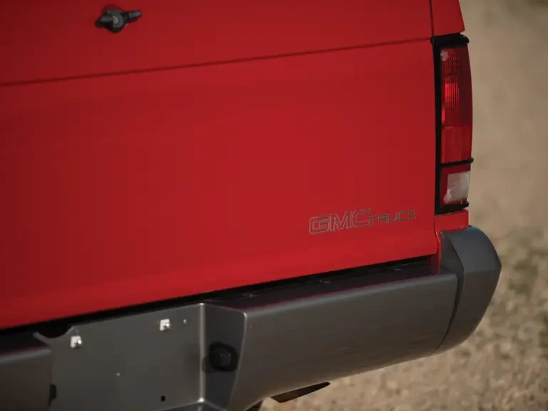 1992 GMC Syclone - Image 10 of 16
