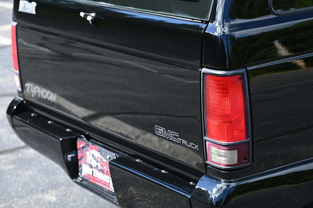 1992 GMC S-15 Jimmy 1st Gen - Image 23 of 31