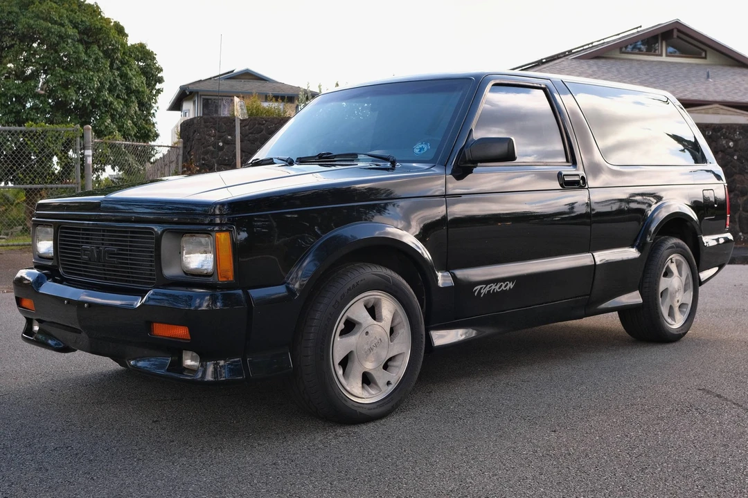 1992 GMC Syclone - Image 2 of 31