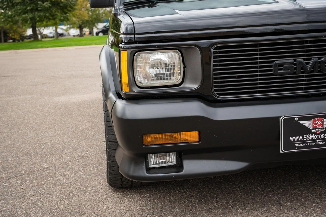 1992 GMC Syclone - Image 25 of 31