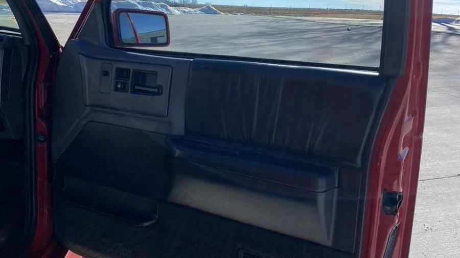 1992 GMC Syclone - Image 10 of 20