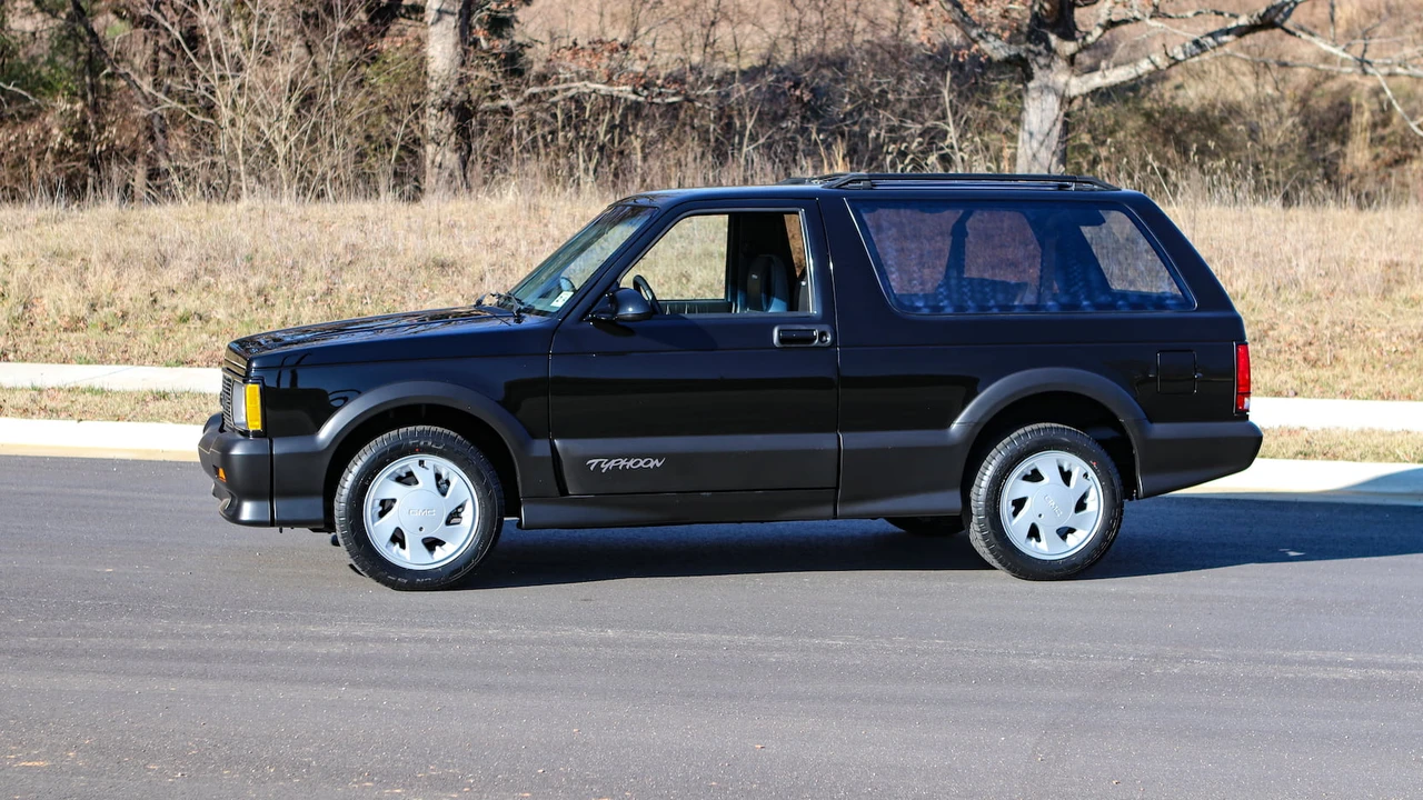1992 GMC Syclone - Image 2 of 31
