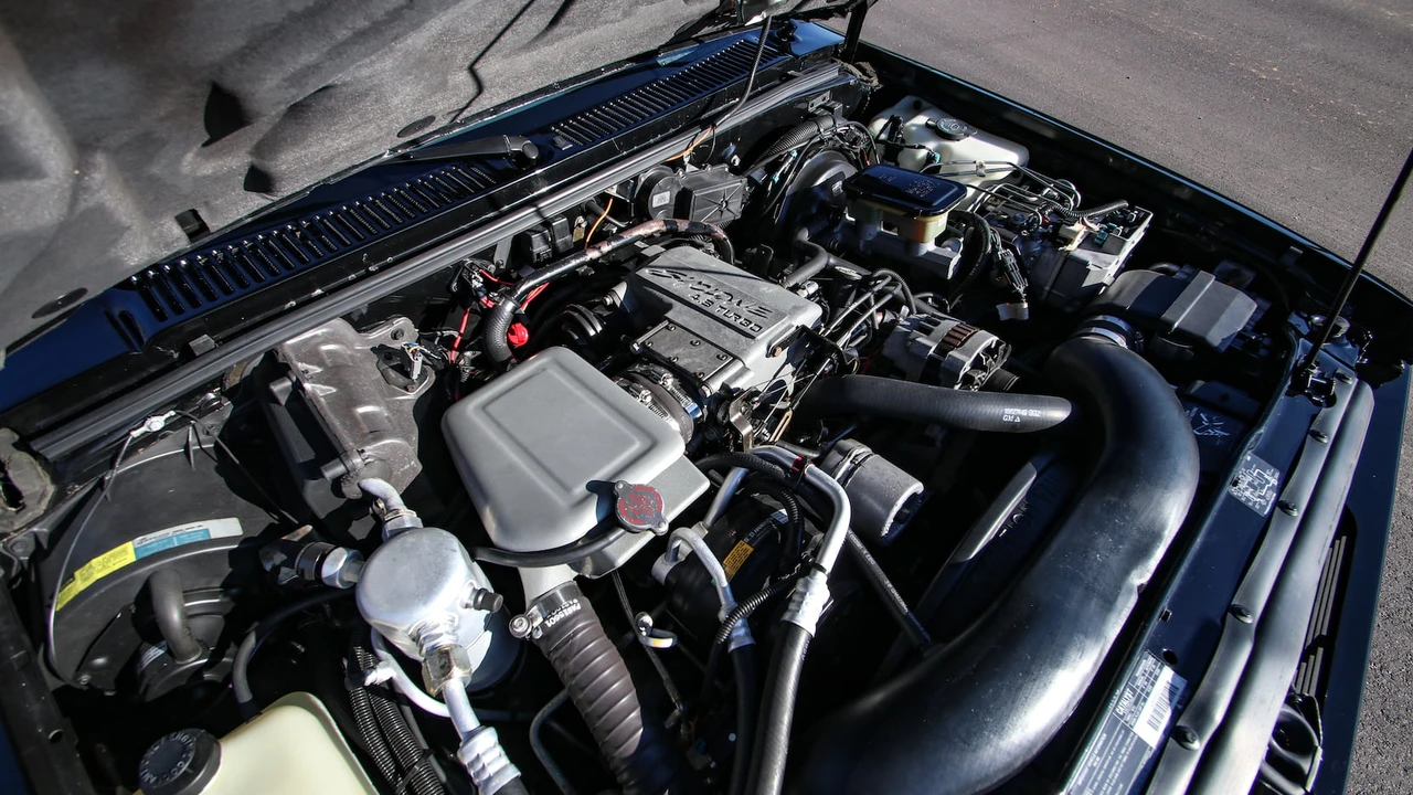 1992 GMC Syclone - Image 12 of 31