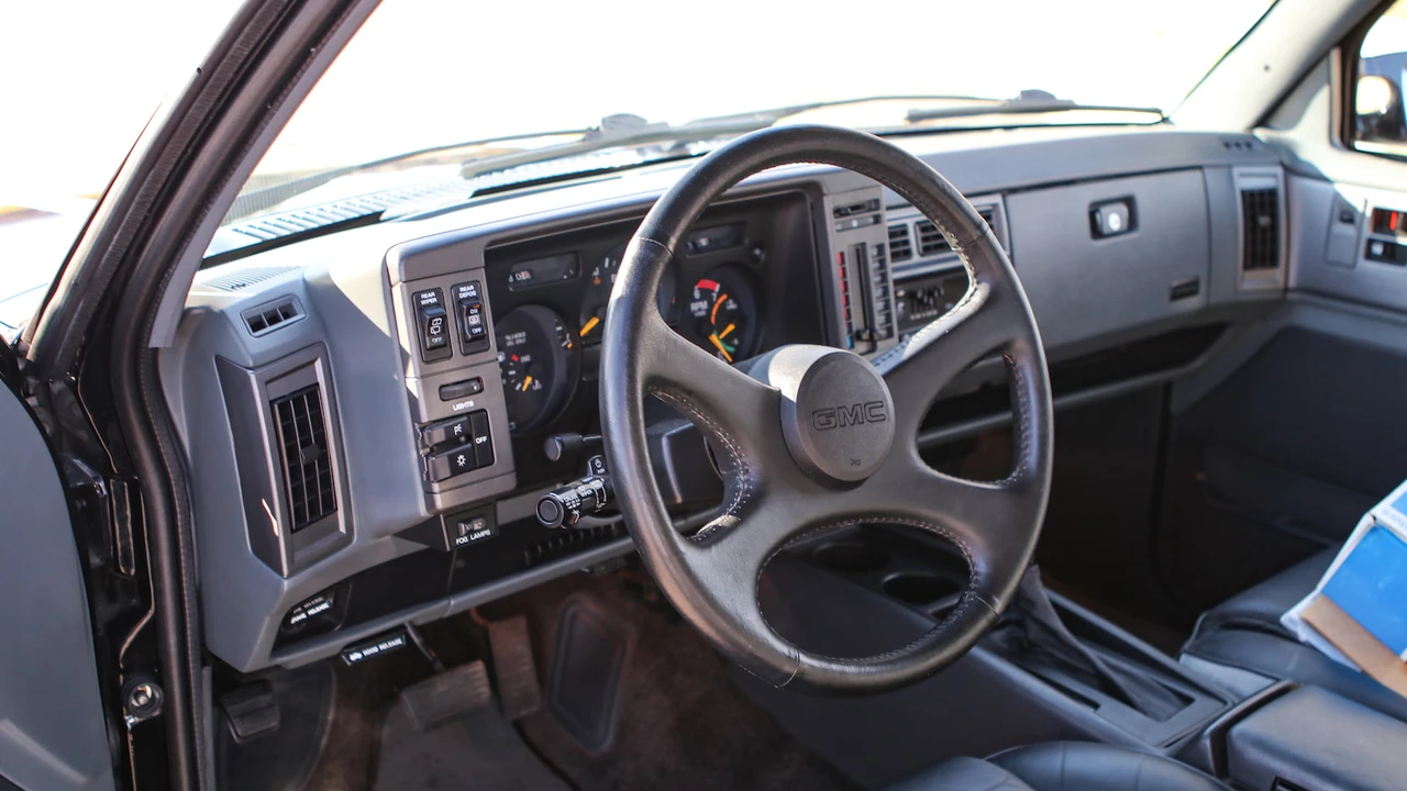 1992 GMC Syclone - Image 20 of 31