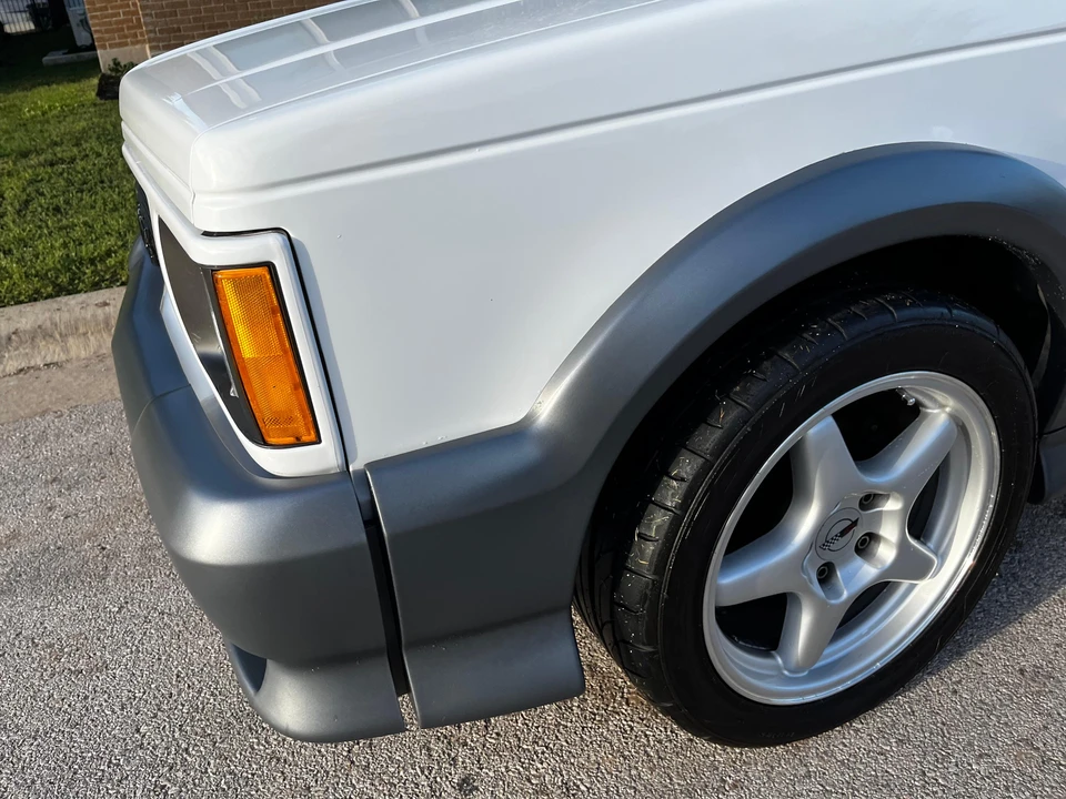 1992 GMC Syclone - Image 30 of 31