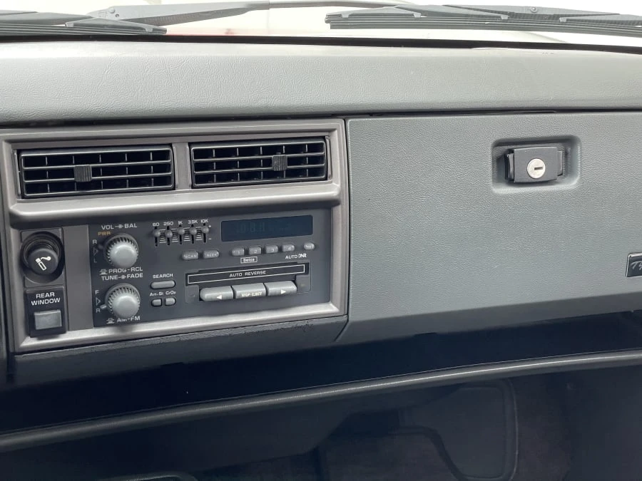 1992 GMC Syclone - Image 10 of 13