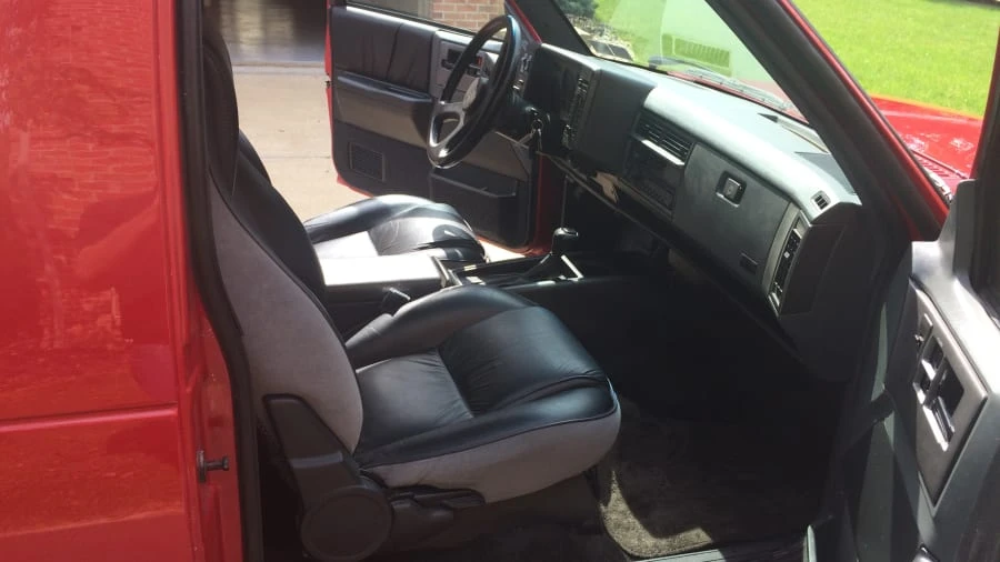 1992 GMC Syclone - Image 5 of 10