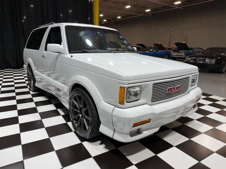 1992 GMC Syclone - Image 14 of 31