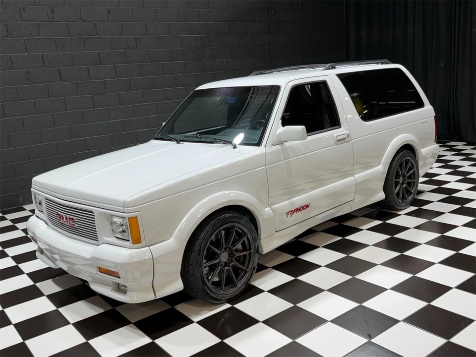 1992 GMC Syclone - Image 8 of 31