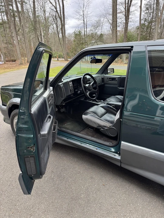 1992 GMC S-15 Jimmy 1st Gen - Image 19 of 31