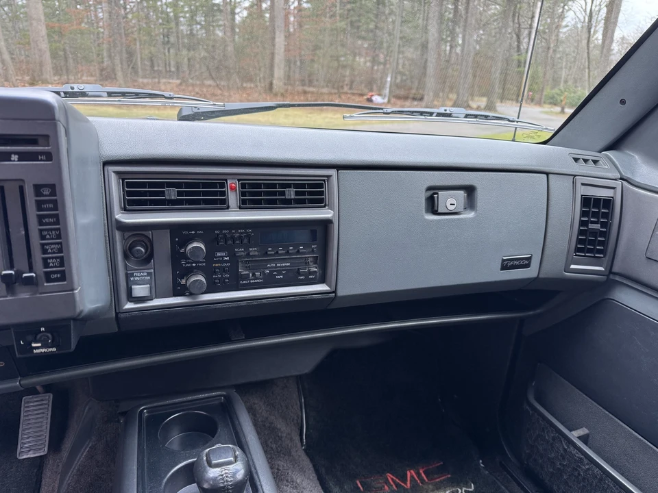 1992 GMC S-15 Jimmy 1st Gen - Image 31 of 31