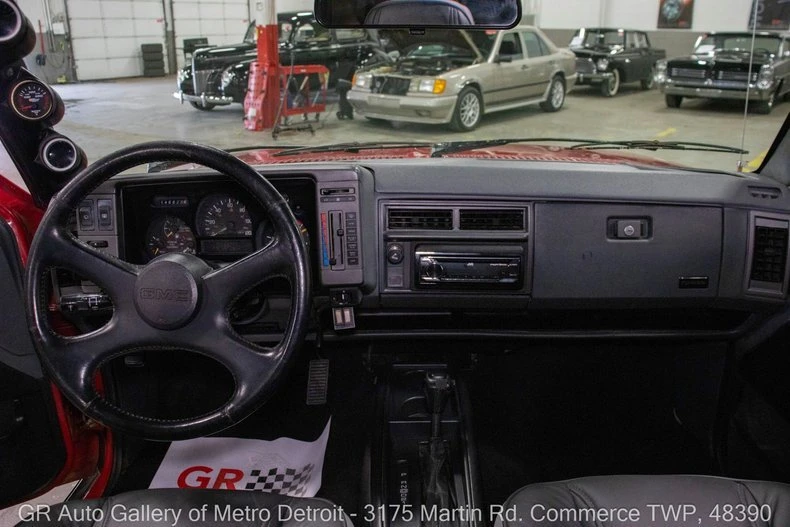 1992 GMC Syclone - Image 16 of 20