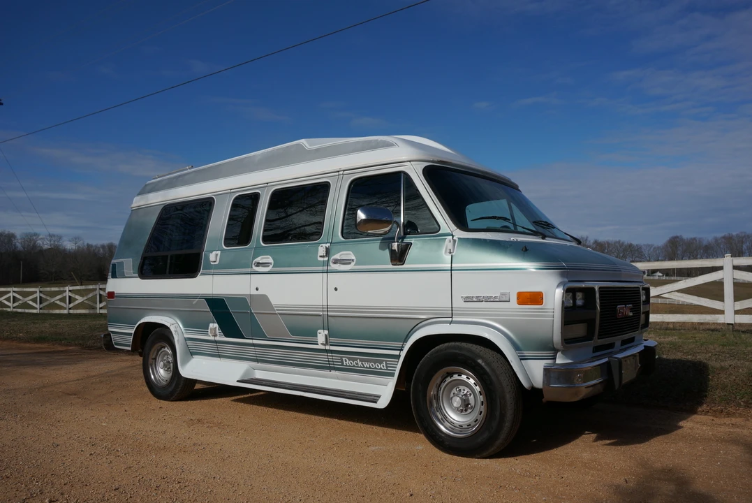 1992 GMC G-series Van - Image 8 of 31