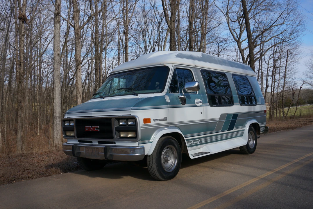 1992 GMC G-series Van - Image 9 of 31