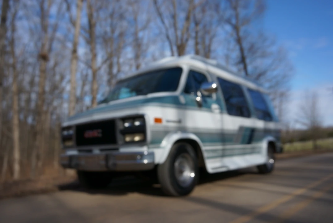 1992 GMC G-series Van - Image 17 of 31