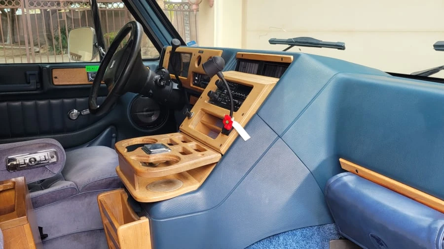 1992 GMC G-series Van - Image 5 of 11