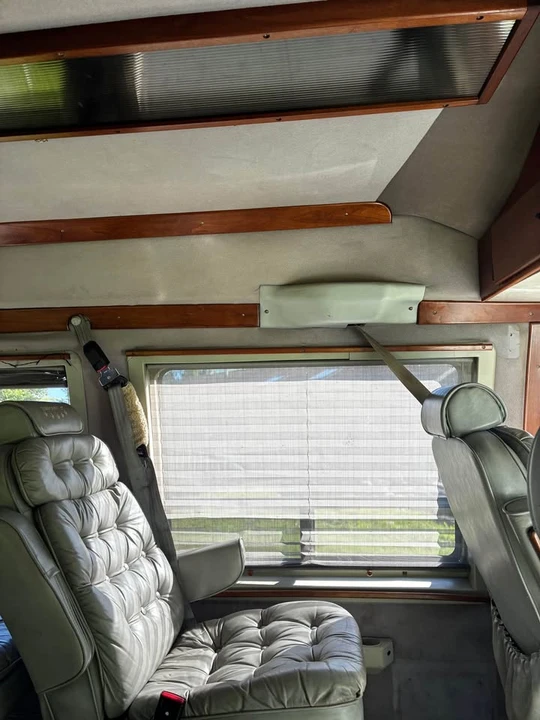 1992 GMC G-series Van - Image 6 of 8