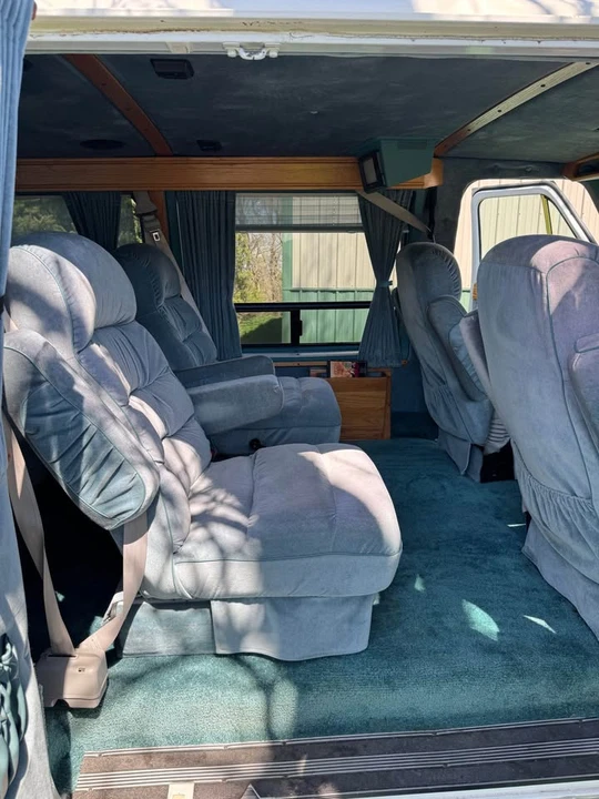 1992 GMC G-series Van - Image 5 of 10