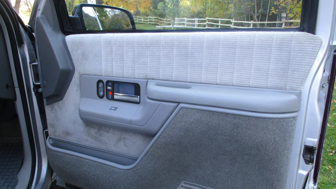 1992 GMC Yukon 1st Gen - Image 16 of 31