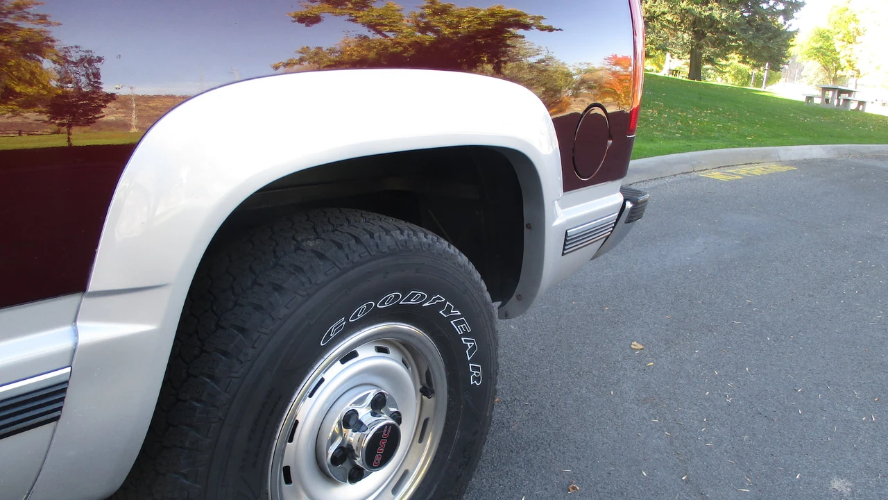 1992 GMC Yukon 1st Gen - Image 26 of 31