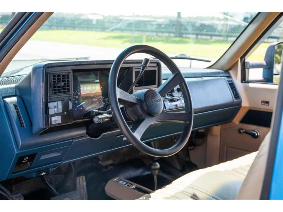 1992 GMC Yukon - Image 11 of 11