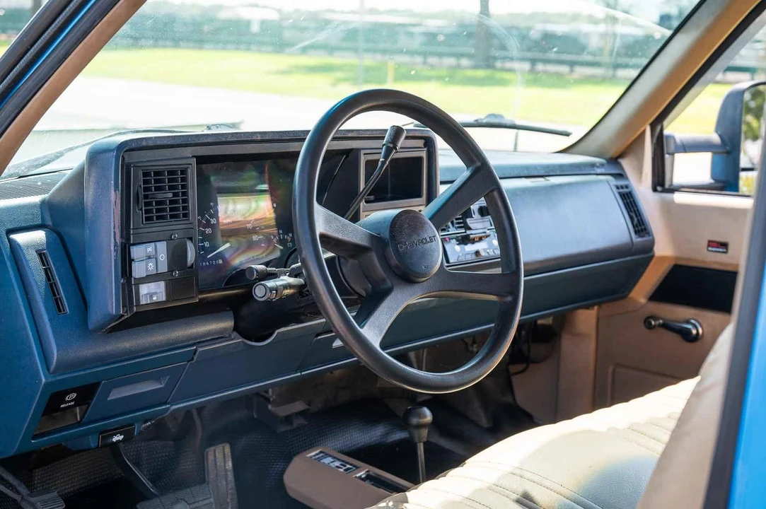 1992 GMC Yukon 1st Gen - Image 11 of 21