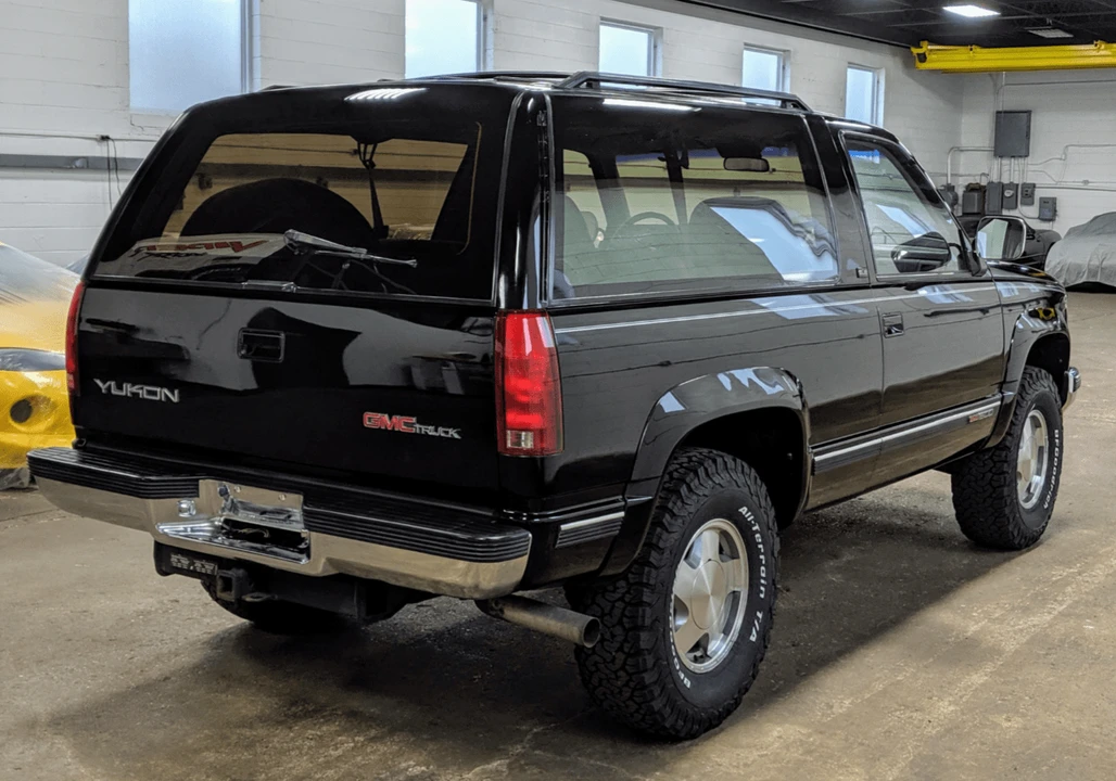 1992 GMC Yukon 1st Gen - Image 3 of 31
