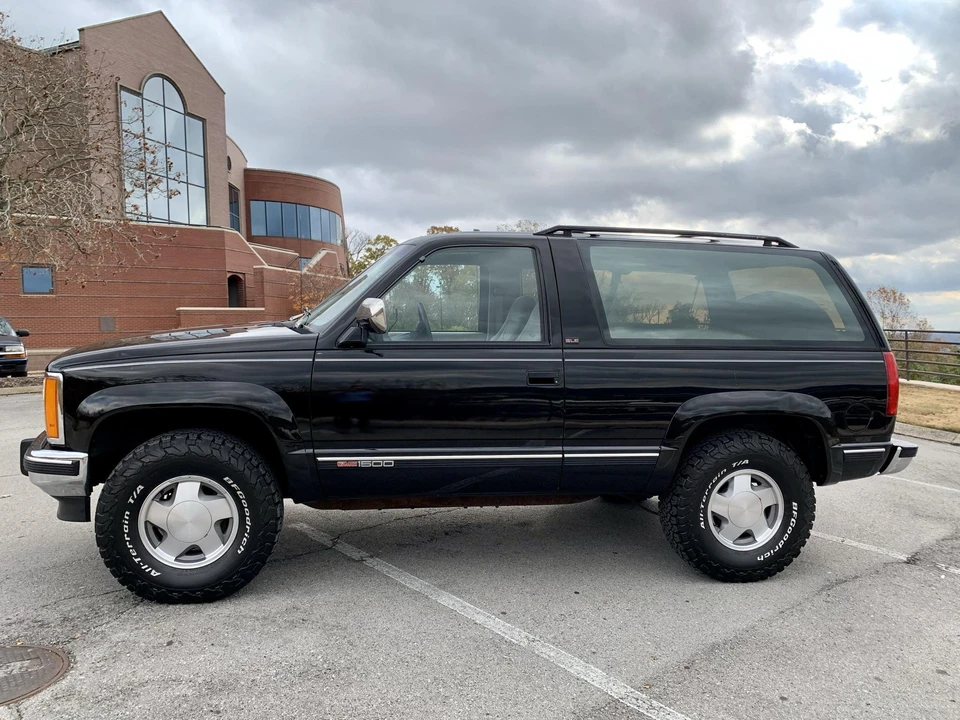 1992 GMC Yukon 1st Gen - Image 15 of 31