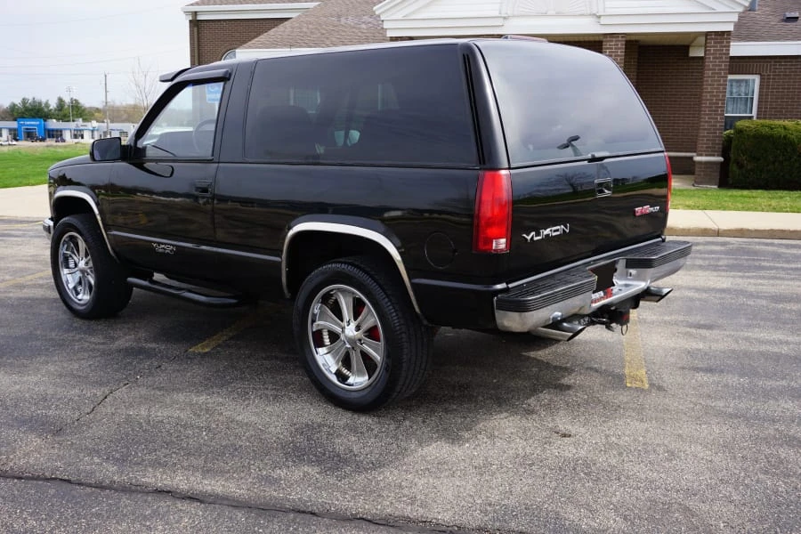 1992 GMC Yukon 1st Gen - Image 3 of 21