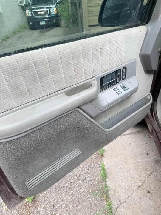 1992 GMC Yukon - Image 8 of 8