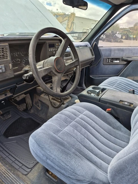 1992 GMC Sierra 1st Gen - Image 5 of 11