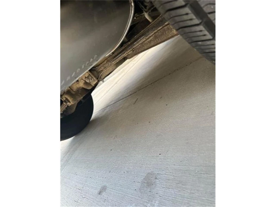 1992 Geo Metro - Image 9 of 14