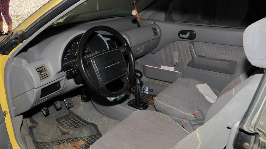 1992 Geo Metro - Image 9 of 9