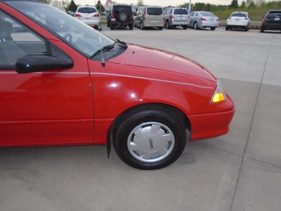 1992 Geo Metro - Image 7 of 21