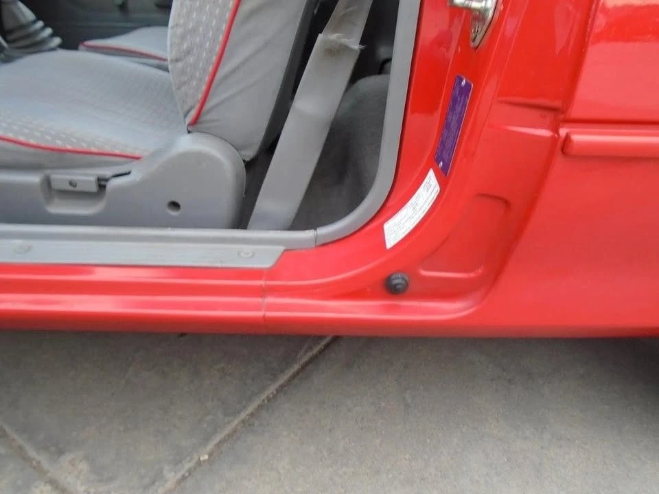 1992 Geo Metro - Image 17 of 21