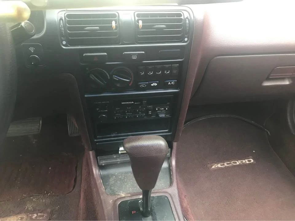 1992 Honda Accord 4th Gen - Image 3 of 8