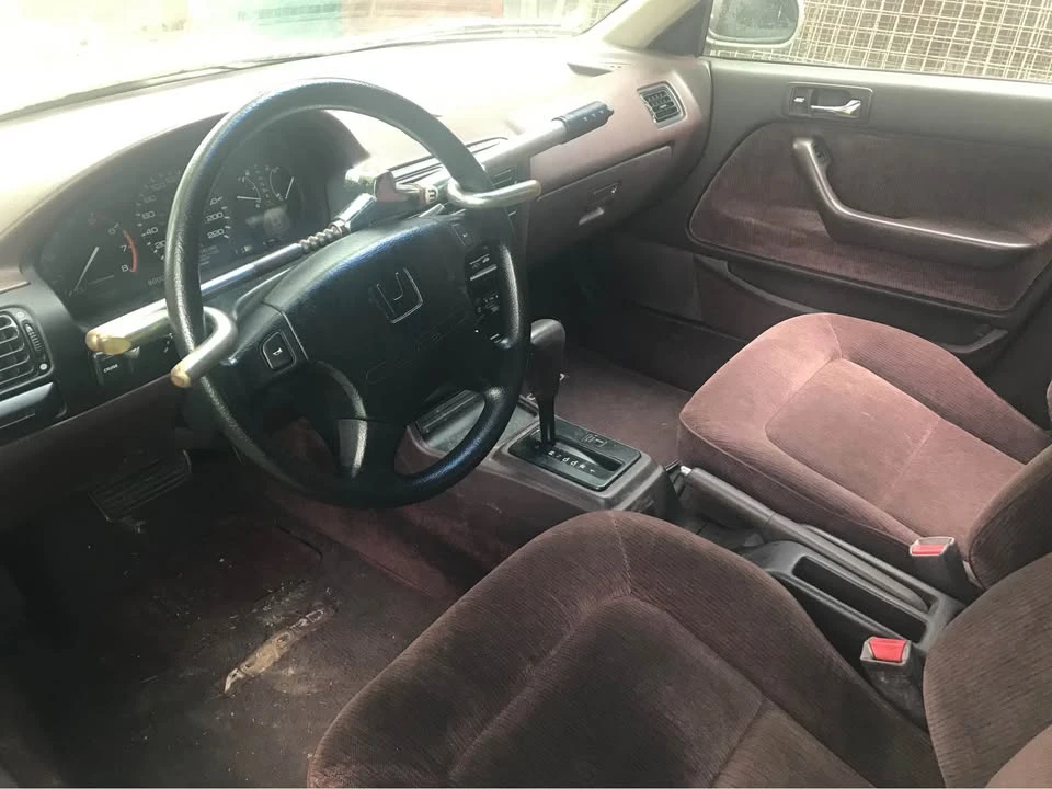 1992 Honda Accord 4th Gen - Image 5 of 8
