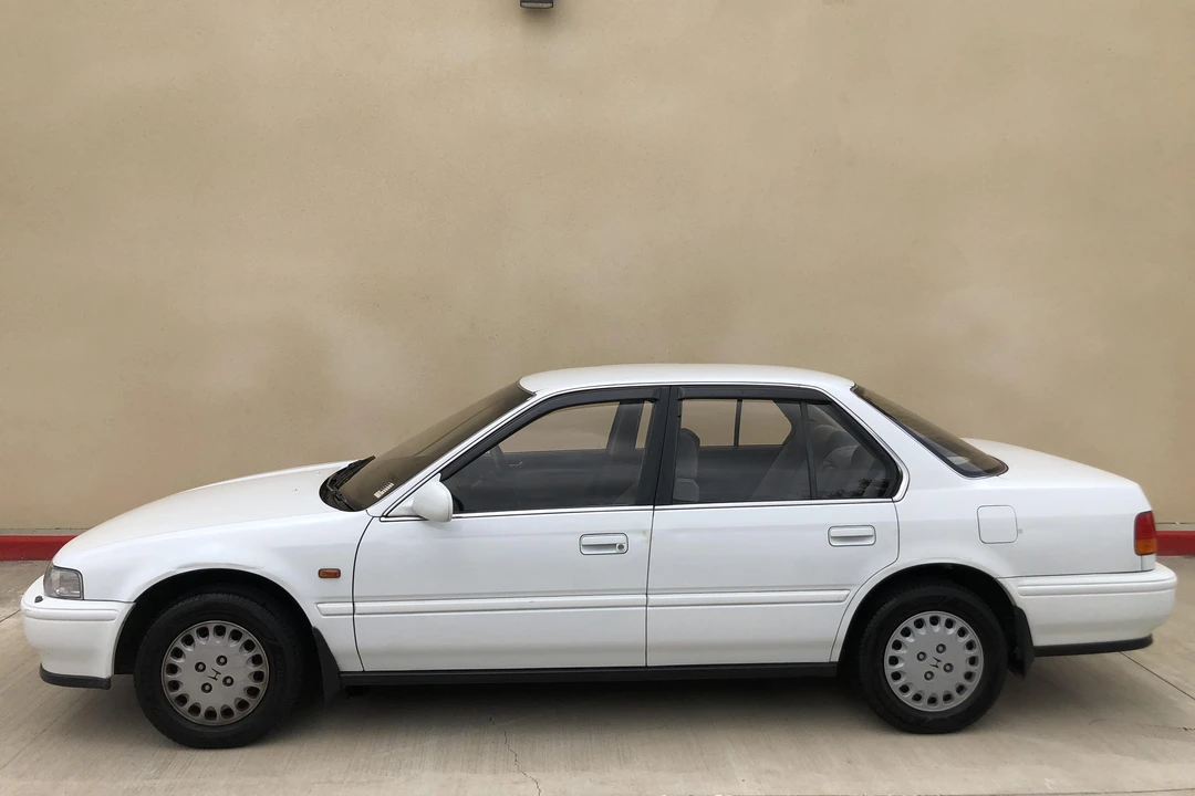 1992 Honda Accord 4th Gen - Image 3 of 31