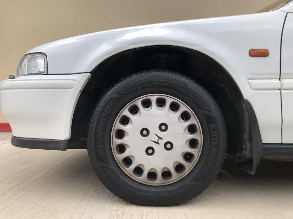 1992 Honda Accord 4th Gen - Image 13 of 31