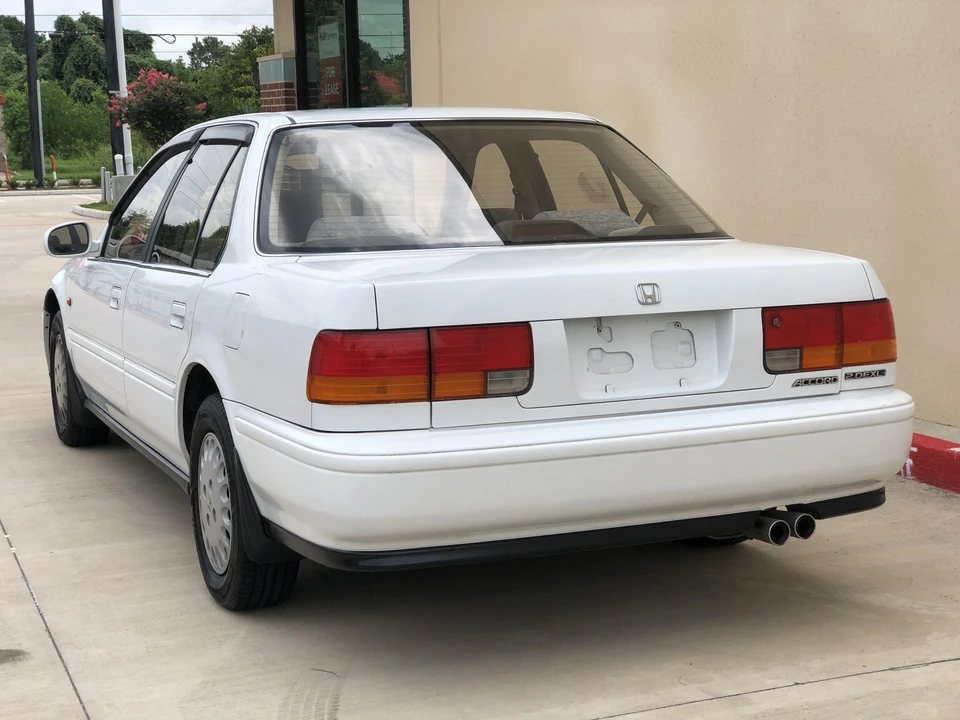 1992 Honda Accord 4th Gen - Image 7 of 31