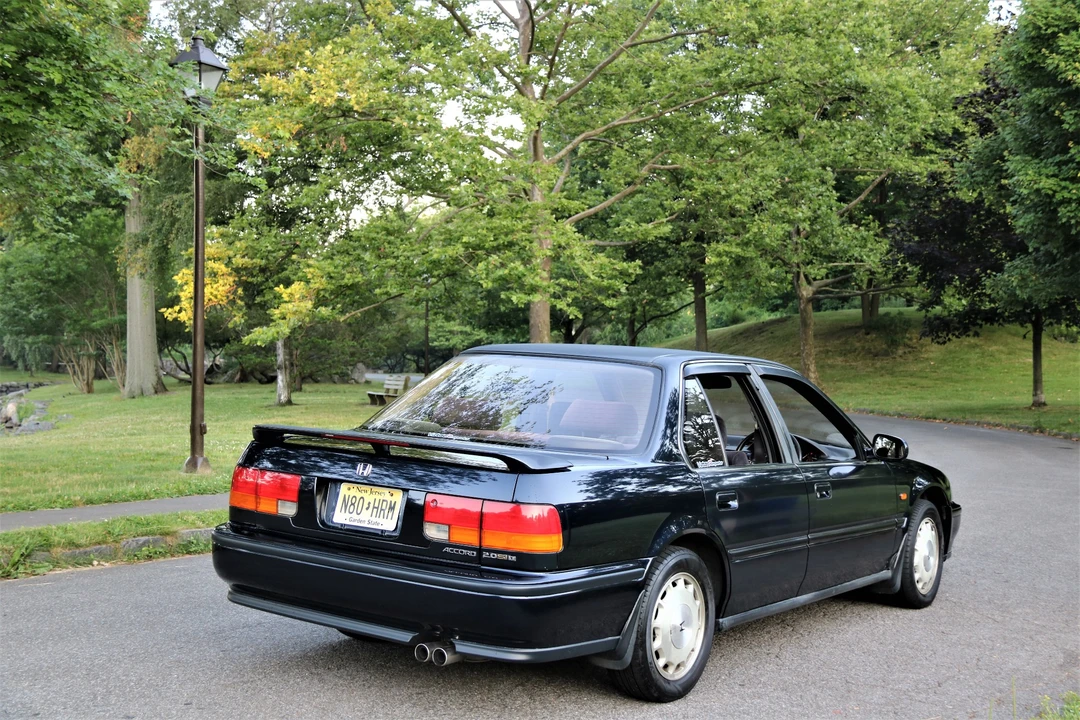 1992 Honda Accord 4th Gen - Image 21 of 31