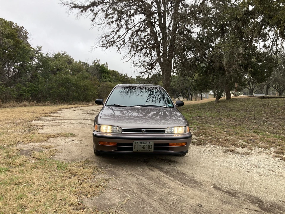 1992 Honda Accord 4th Gen - Image 18 of 31