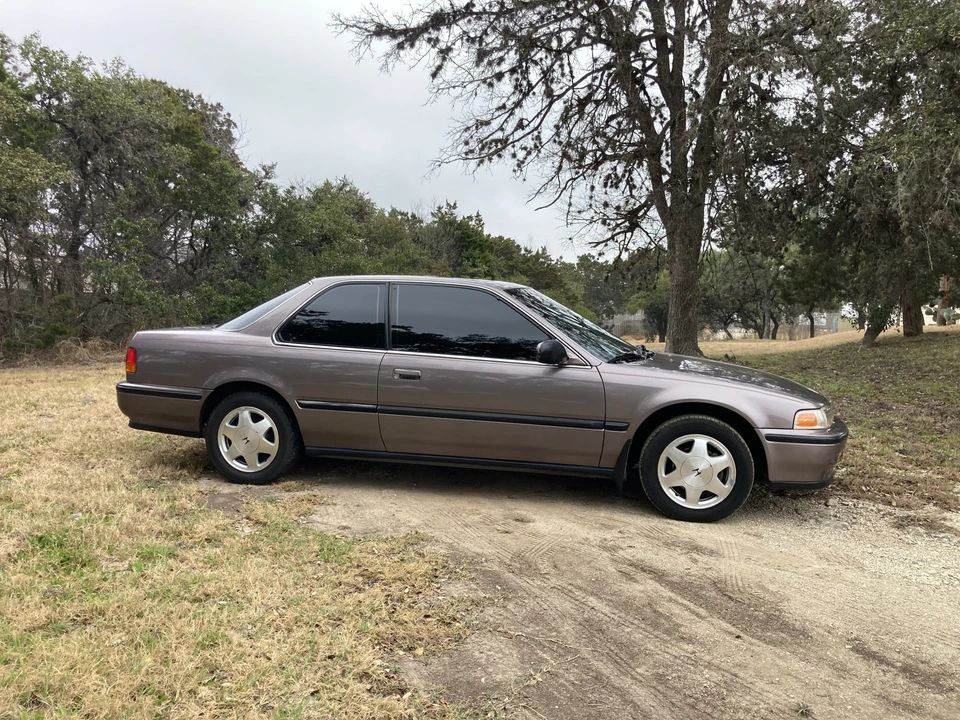1992 Honda Accord 4th Gen - Image 14 of 31