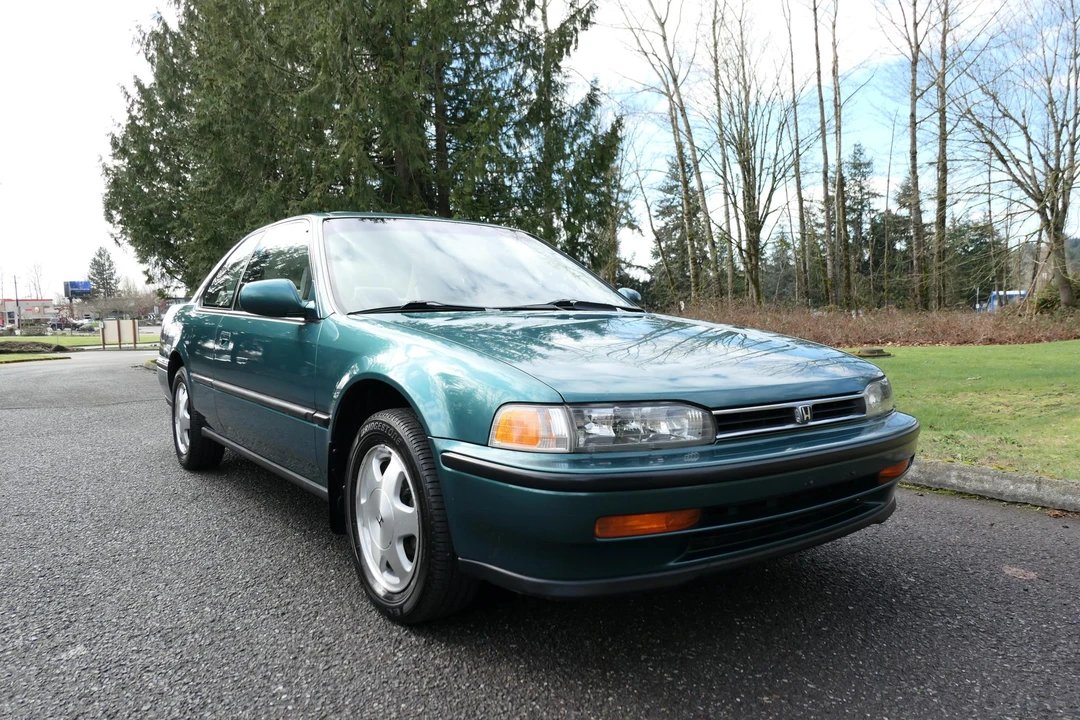 1992 Honda Accord 4th Gen - Image 13 of 31