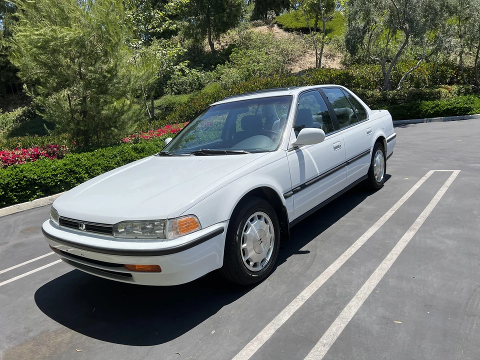 1992 Honda Accord 4th Gen - Image 7 of 31