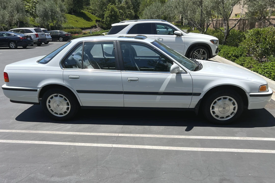 1992 Honda Accord 4th Gen - Image 3 of 31