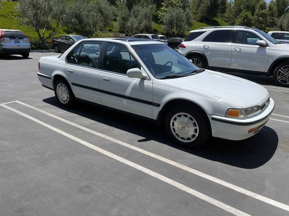 1992 Honda Accord 4th Gen - Image 11 of 31