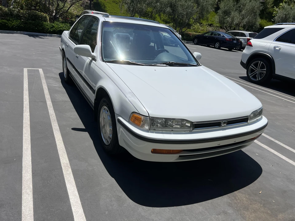 1992 Honda Accord 4th Gen - Image 13 of 31